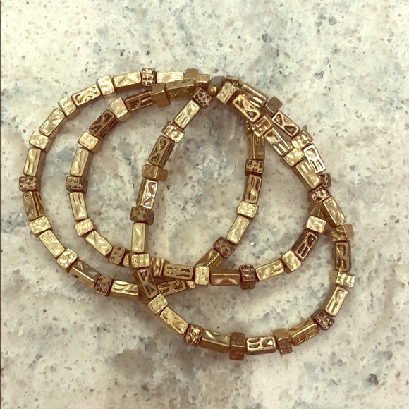 Chico's Jewelry - 🌼 3/$20 Chico’s triple strand gold bracelet